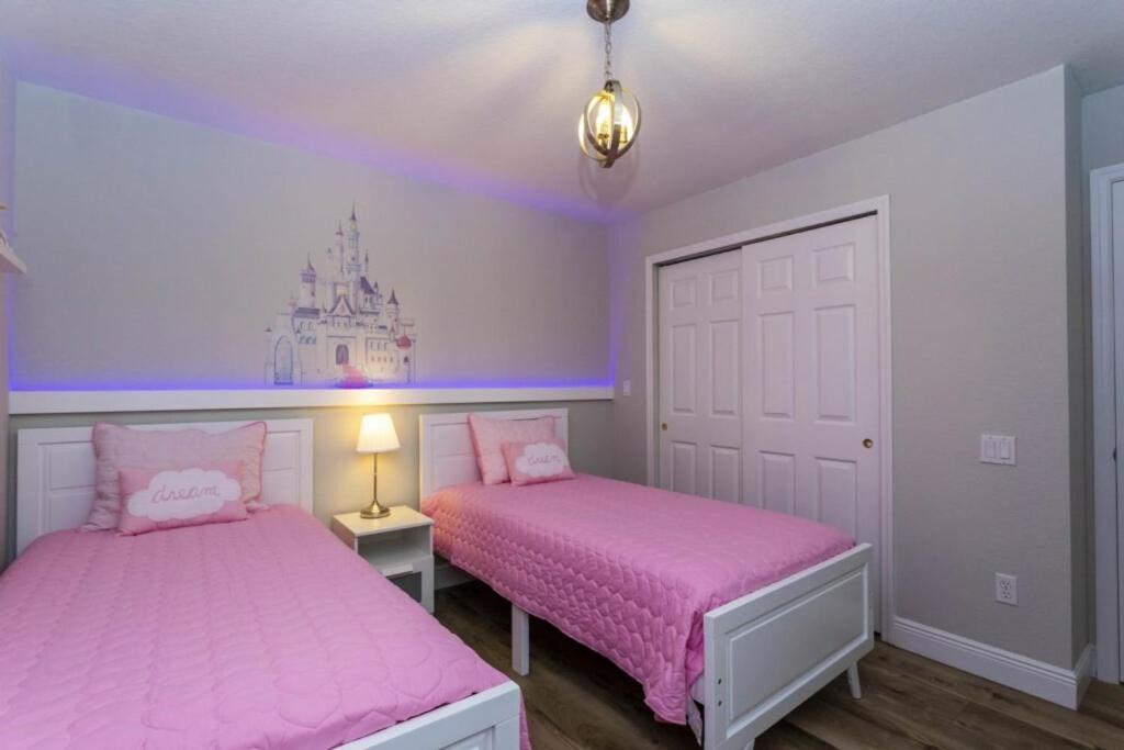 6 Bedrooms Pool And Game Room - 2 Miles To Disney 7817 Orlando Bagian luar foto